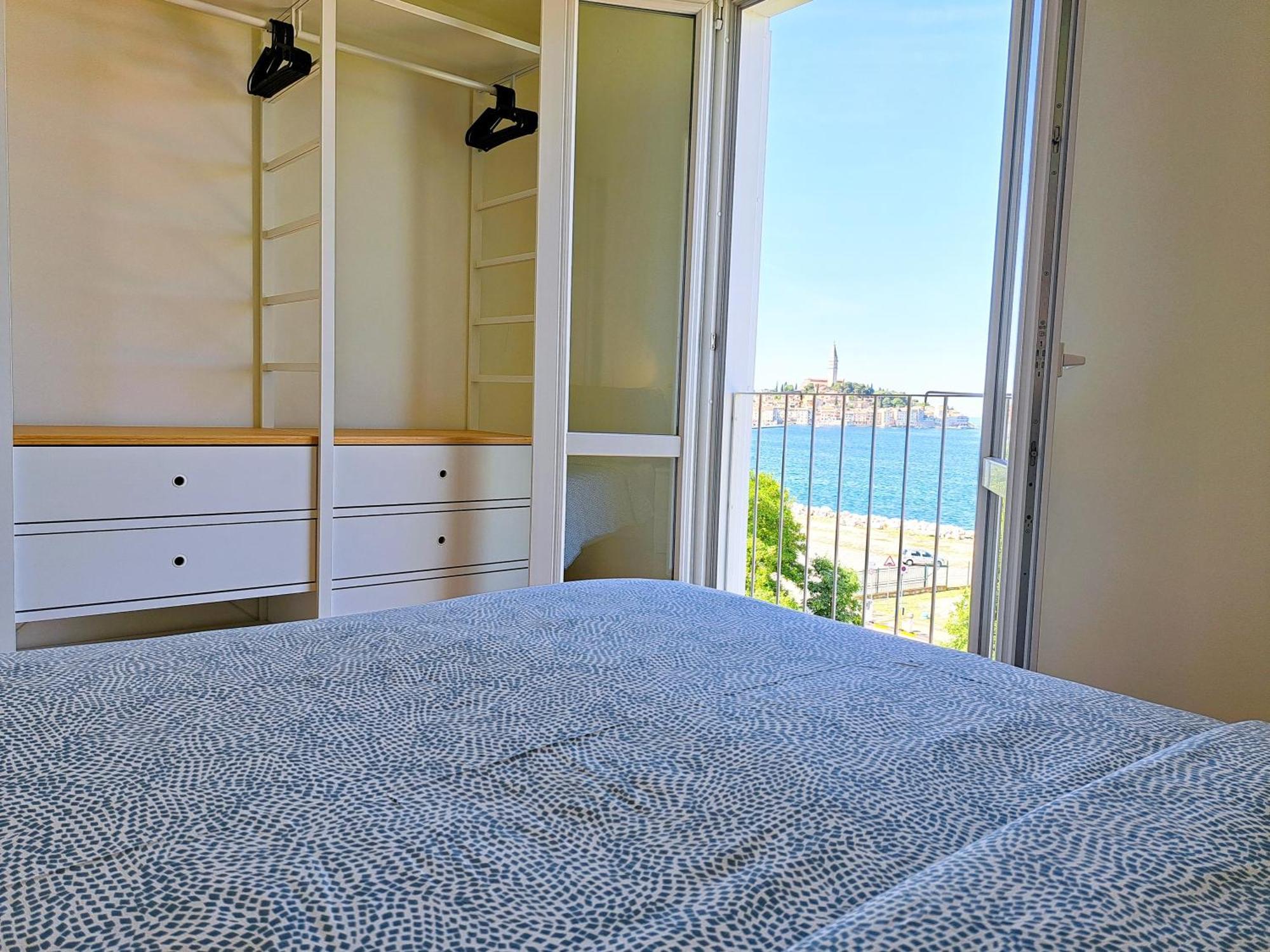 Apartment With A View Rovigno Esterno foto